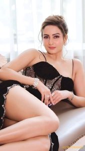 Escorts in Hotel Mehran Karachi